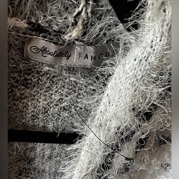 Absolutely Famous size xl heavy aztec eyelash cardigan/coatigan. Like new. - Picture 8 of 12